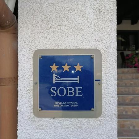 Sulentic Sobe I Restoran Bed & Breakfast Virovitica Bagian luar foto