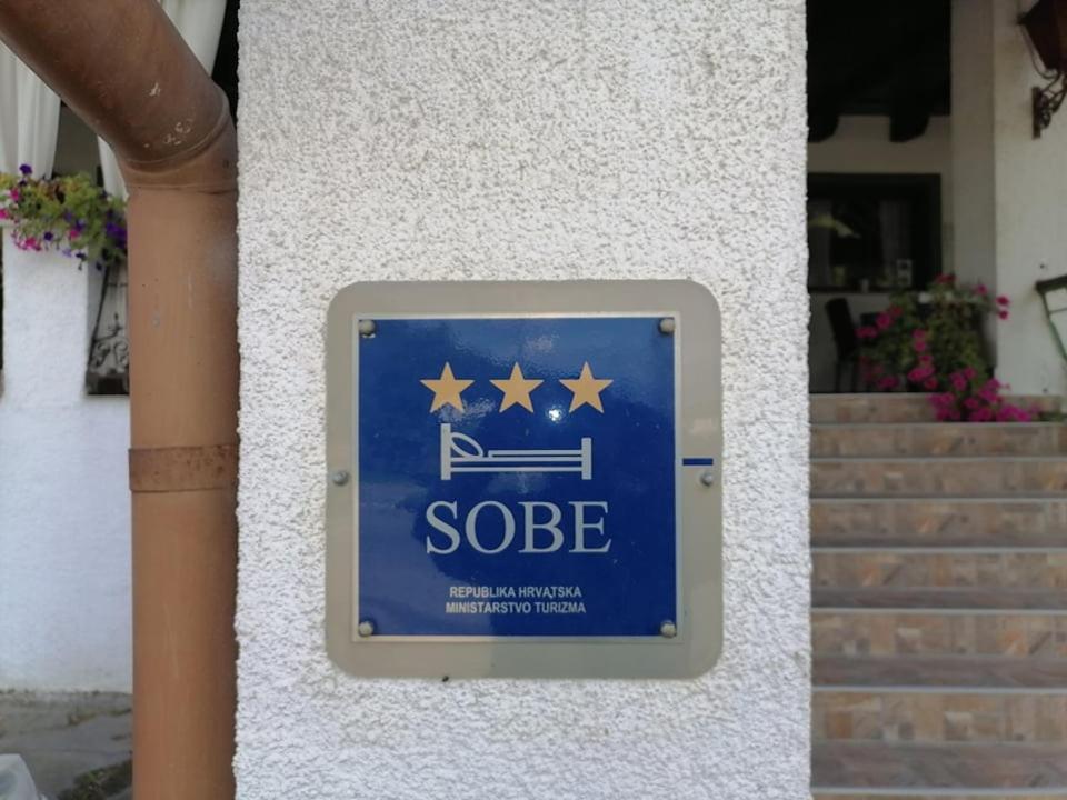 Sulentic Sobe I Restoran Bed & Breakfast Virovitica Bagian luar foto