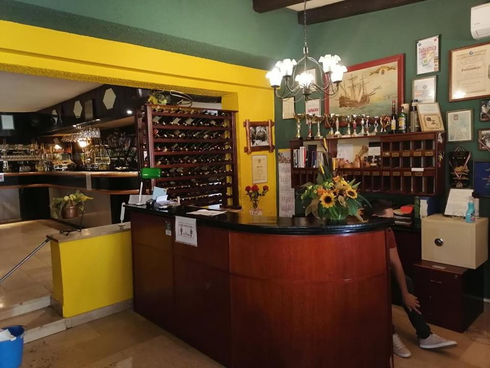 Sulentic Sobe I Restoran Bed & Breakfast Virovitica Bagian luar foto