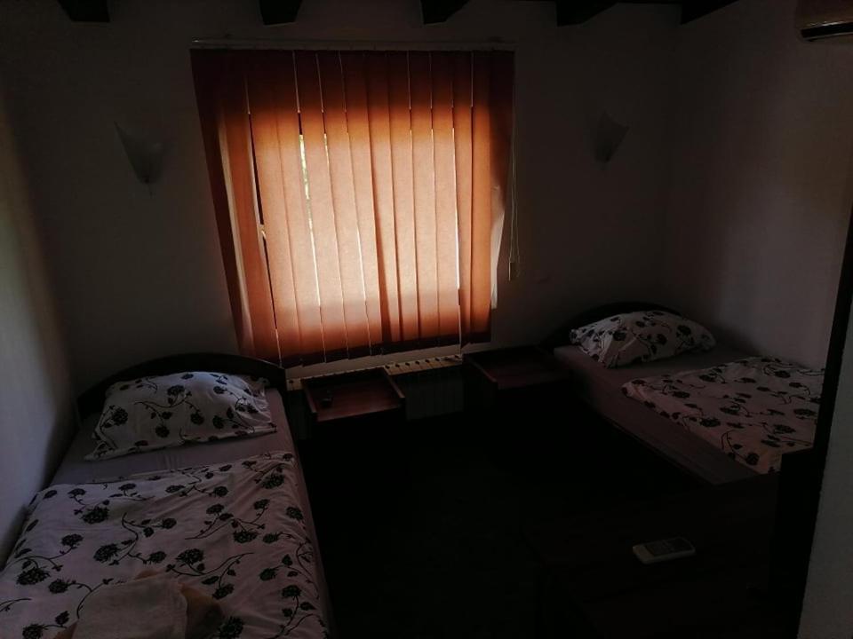 Sulentic Sobe I Restoran Bed & Breakfast Virovitica Bagian luar foto