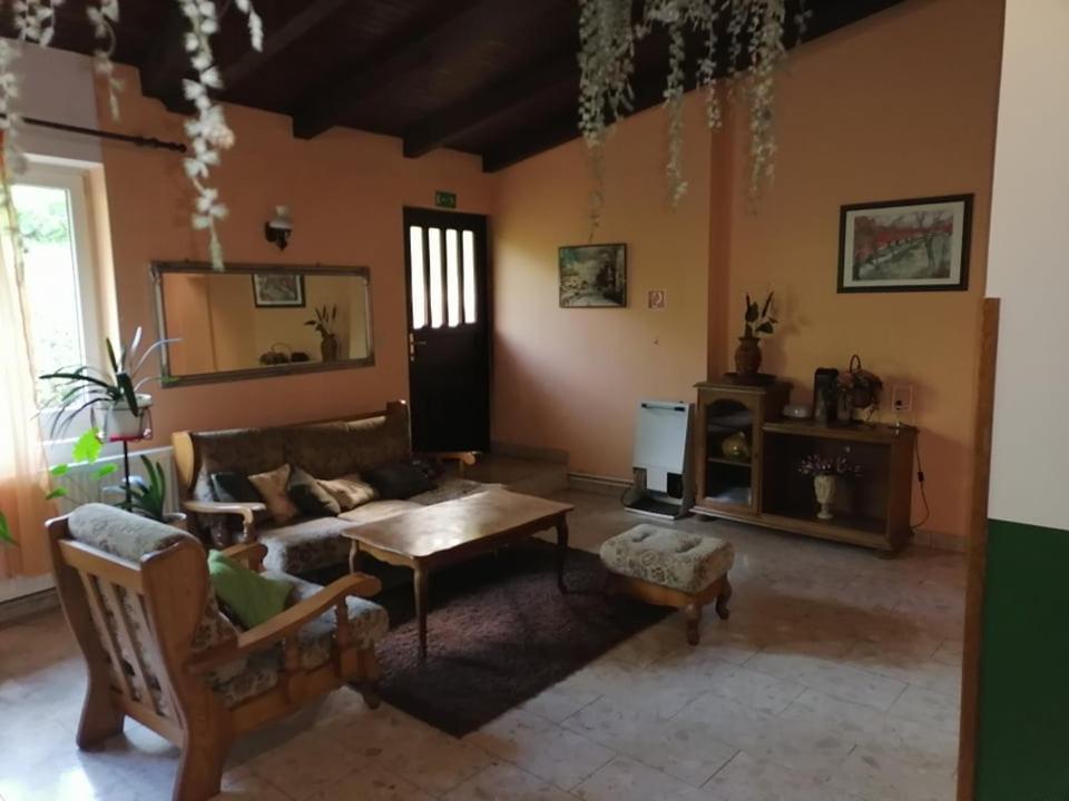 Sulentic Sobe I Restoran Bed & Breakfast Virovitica Bagian luar foto
