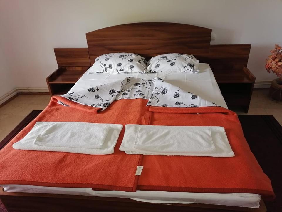 Sulentic Sobe I Restoran Bed & Breakfast Virovitica Bagian luar foto