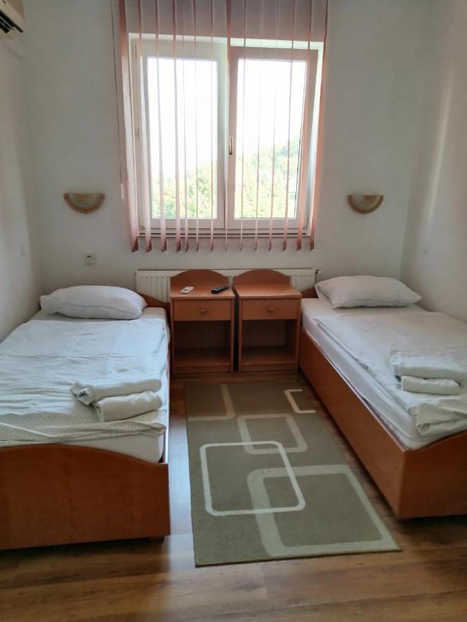 Sulentic Sobe I Restoran Bed & Breakfast Virovitica Bagian luar foto
